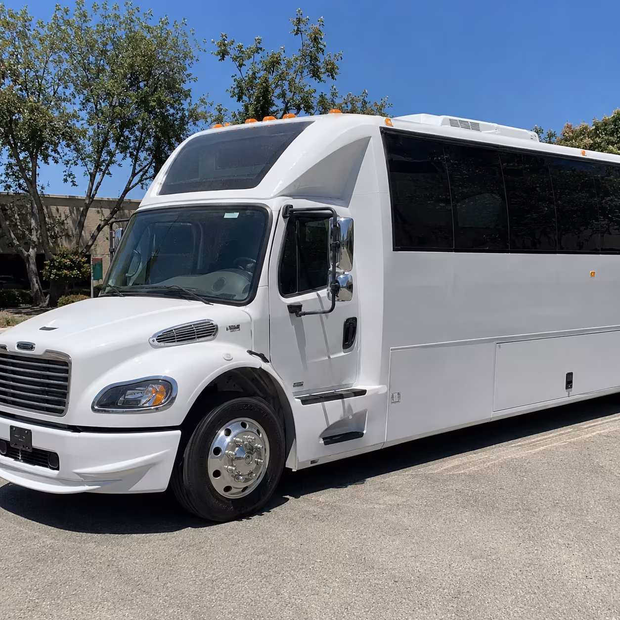 bachelorette party bus rentals for wine tasting near longview
