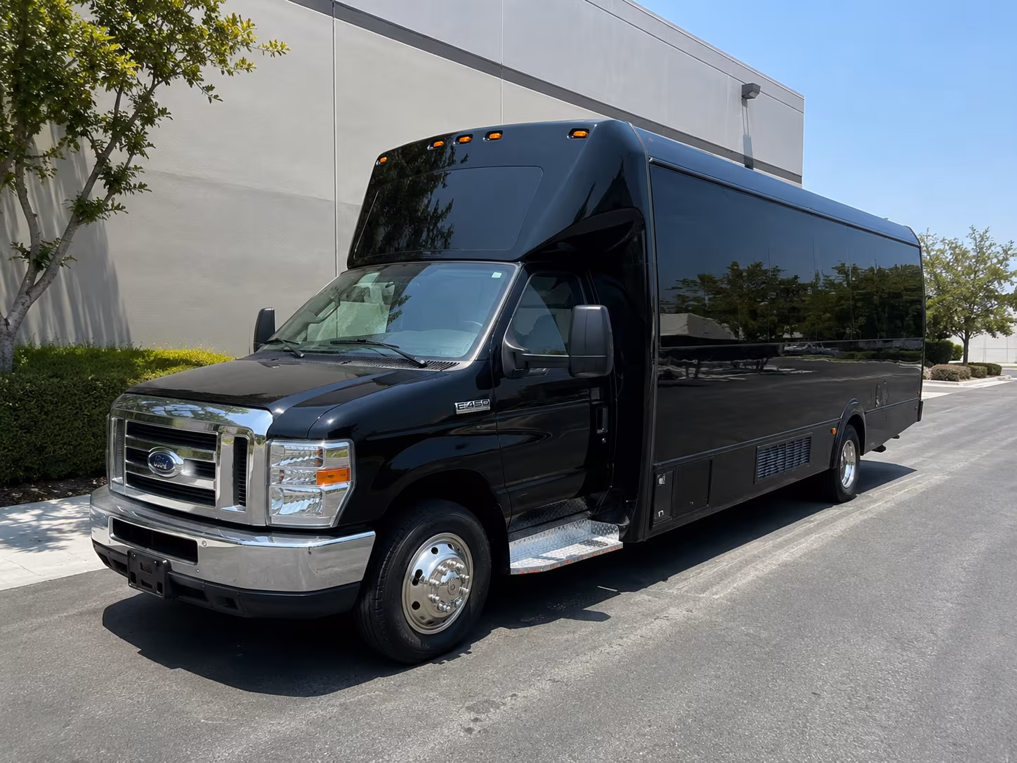 party buses and minibuses for longview high school and college sporting events