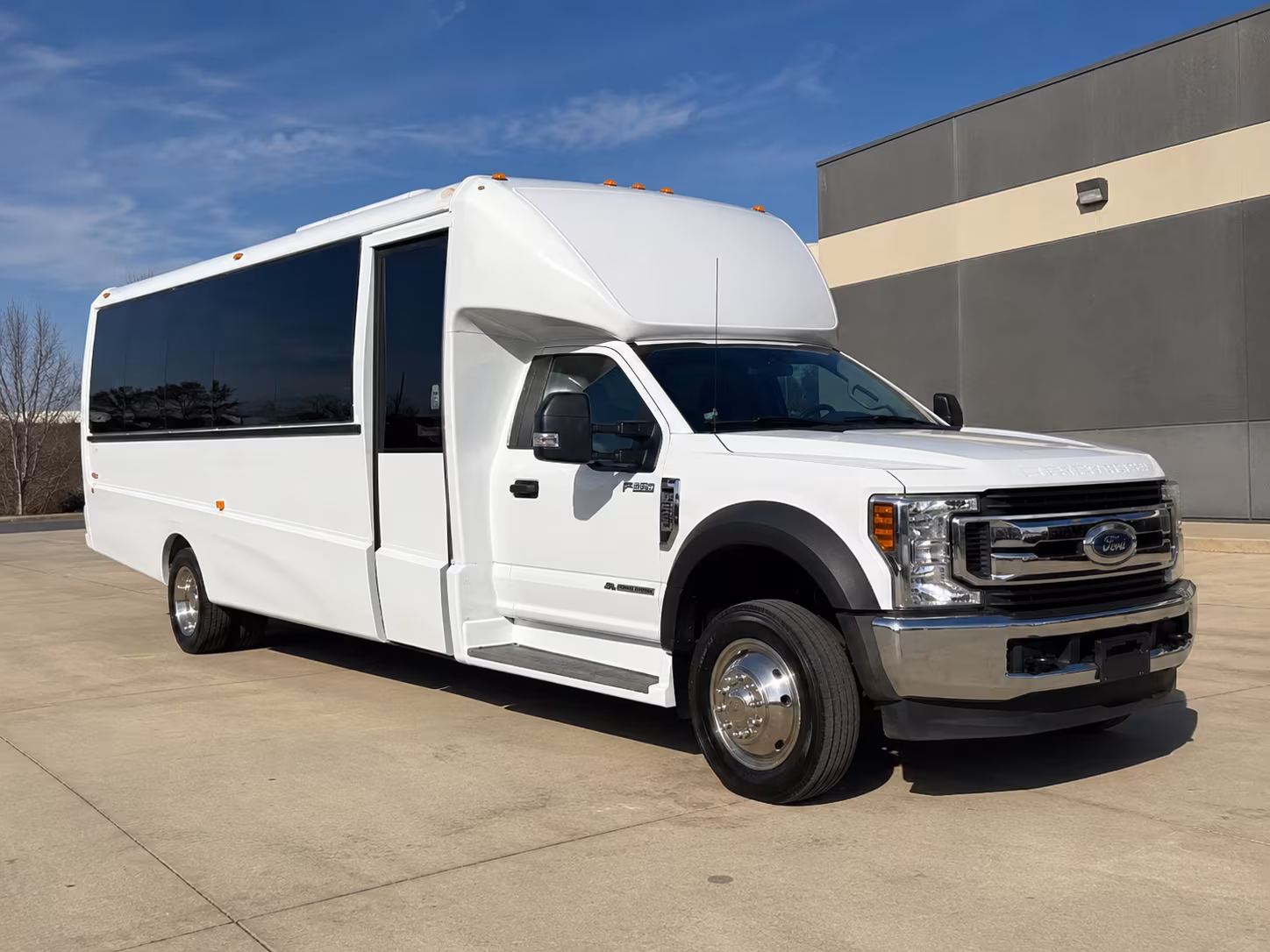 secure transportation for your next airport transfer 2