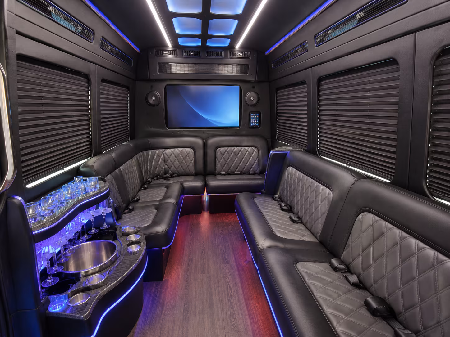 sprinter vans and minibuses for local longview rec leagues and youth sports